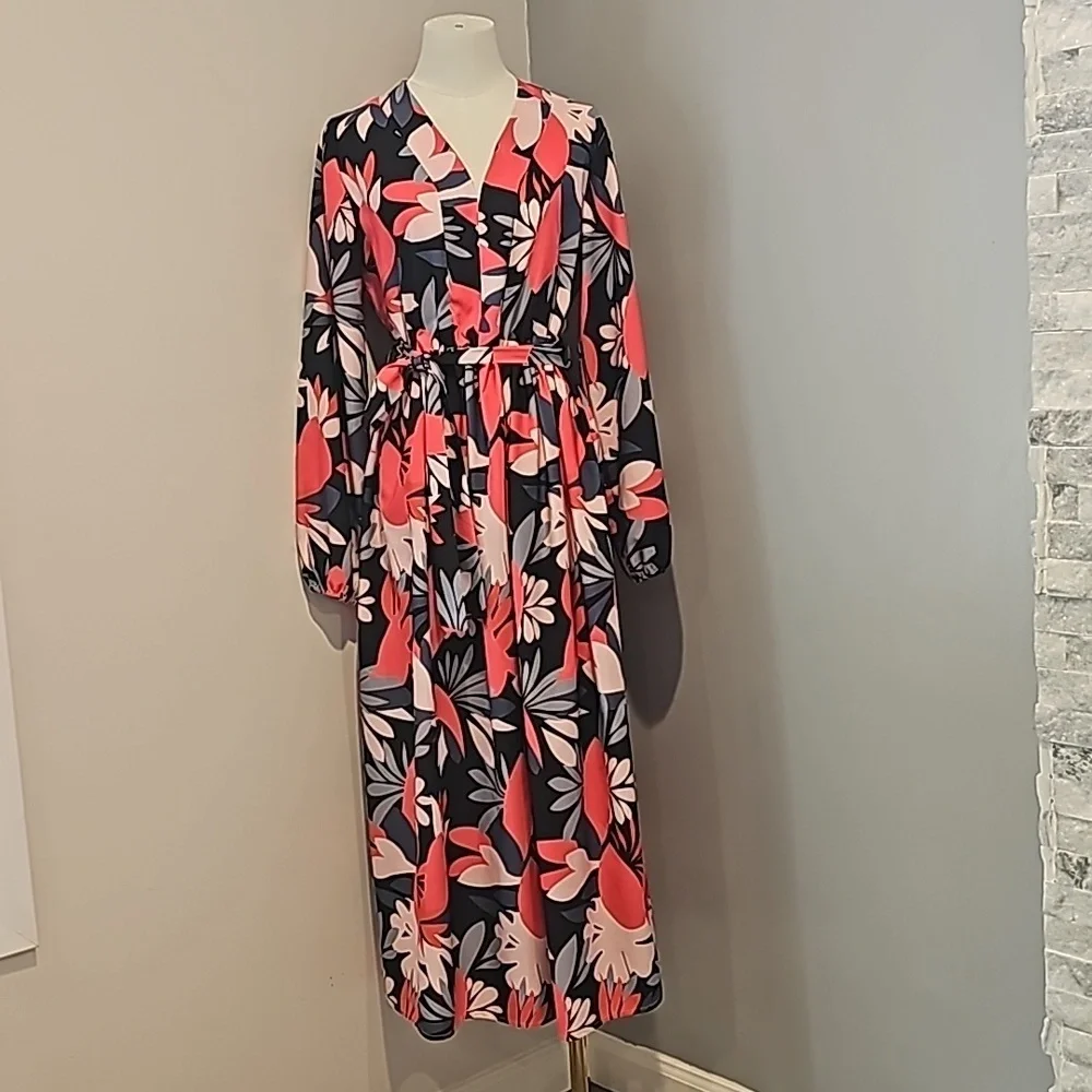 Sunday up floral maxi dress size M